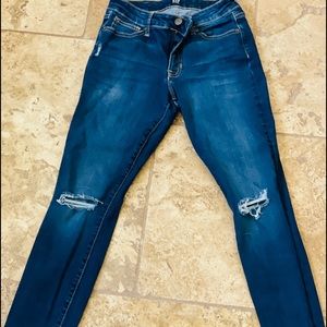 Hollister skinny jeans-distressed at knees